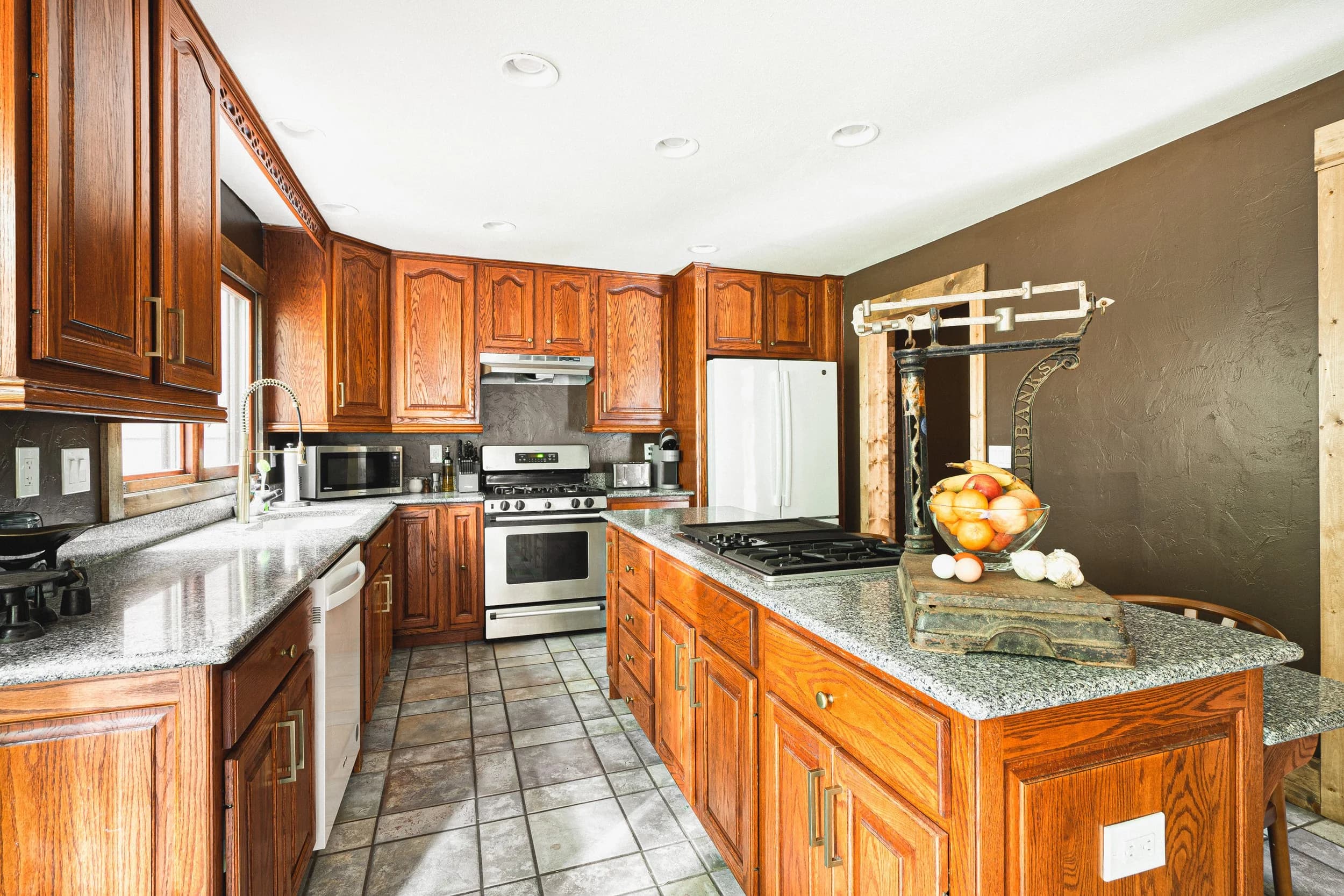 Full kitchen with island