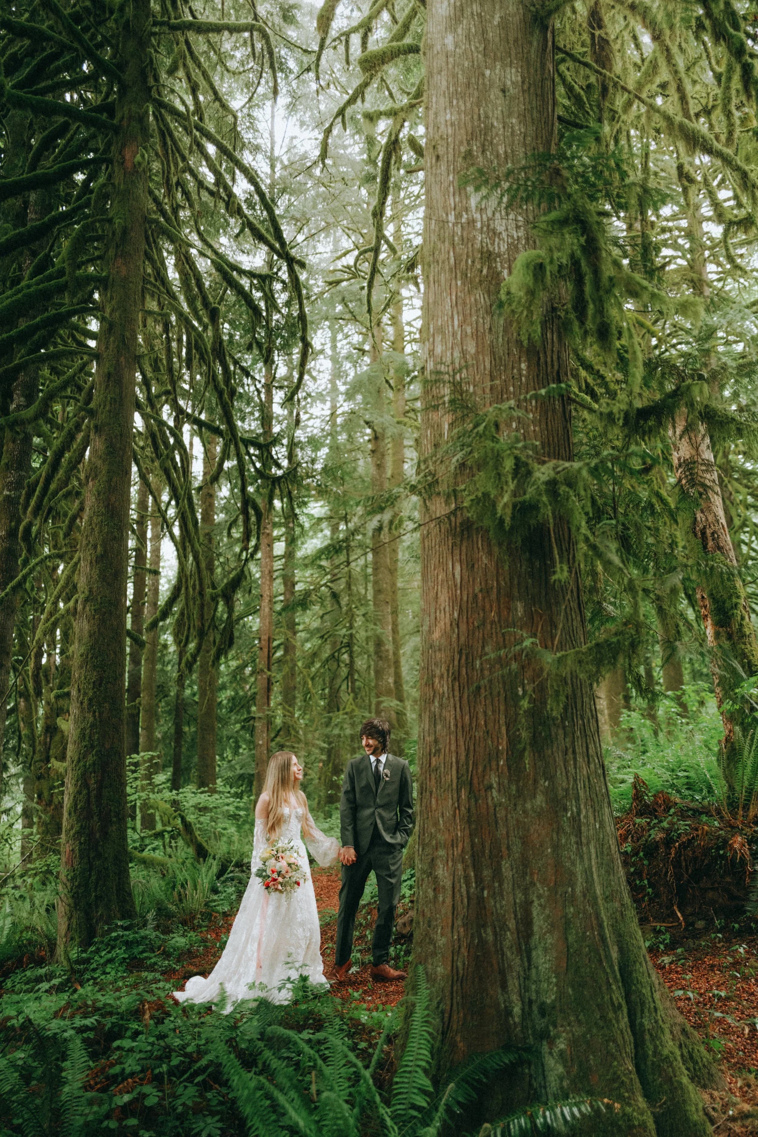 Hannah & Max — wedding party